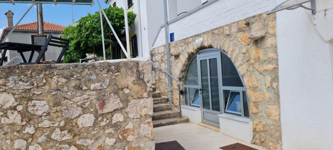 Apartman Lucija Punat Exterior photo