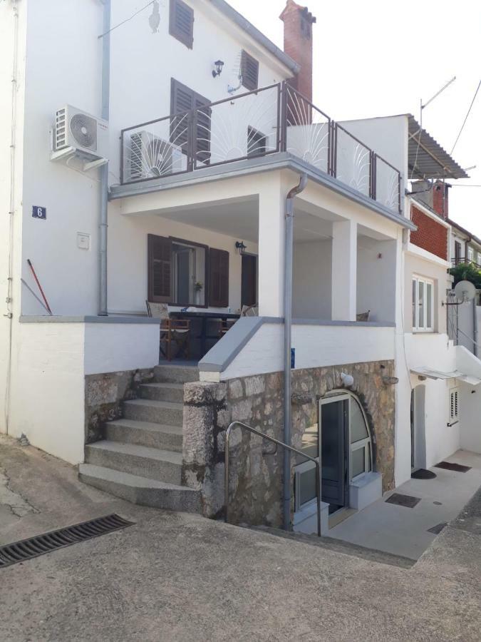 Apartman Lucija Punat Exterior photo